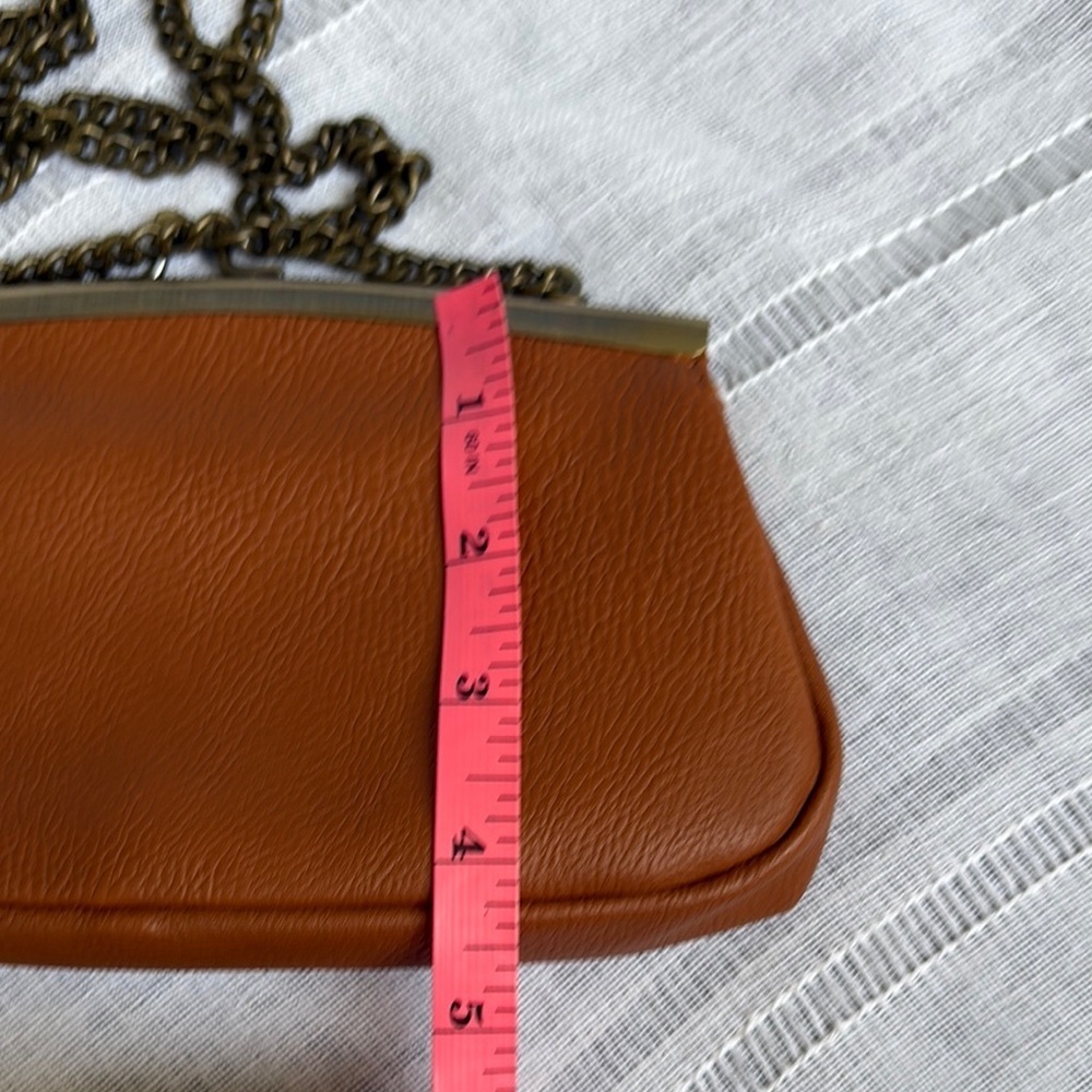 Universal Thread Tan Clutch with Chain Strap. - Picture 12 of 13